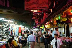Bangkoks omfattende uteliv vil oppleve strengere tiltak.