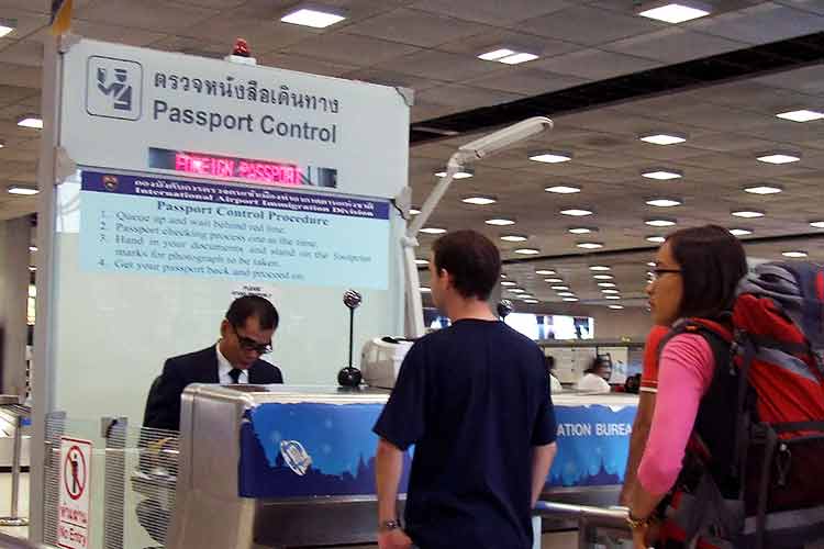 Uklart krav om legeattest gjør reise til Thailand vanskelig