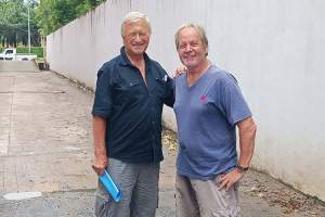 To av mange nordmenn som er misforn&oslash;yde med den norske ambassaden, Tore L&oslash;vig (tv.) og Jan Beverfjord.